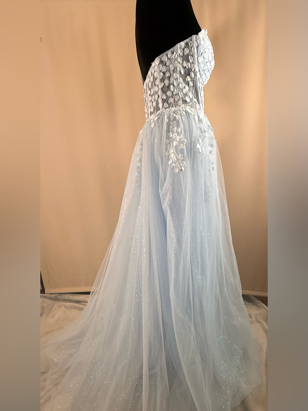 Jovani Prom Dress 25913 size 10 - Picture 5 of 13